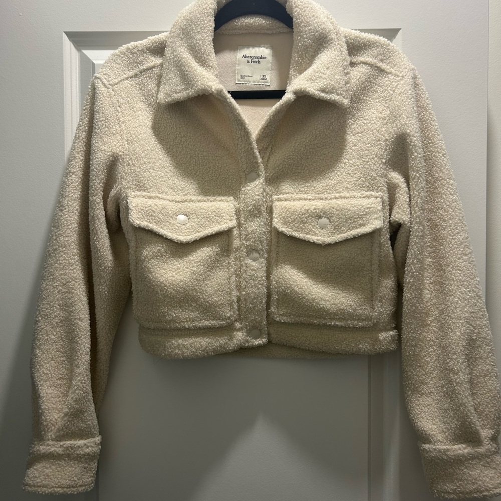 Abercrombie & Fitch Cream Teddy Jacket Cropped Style